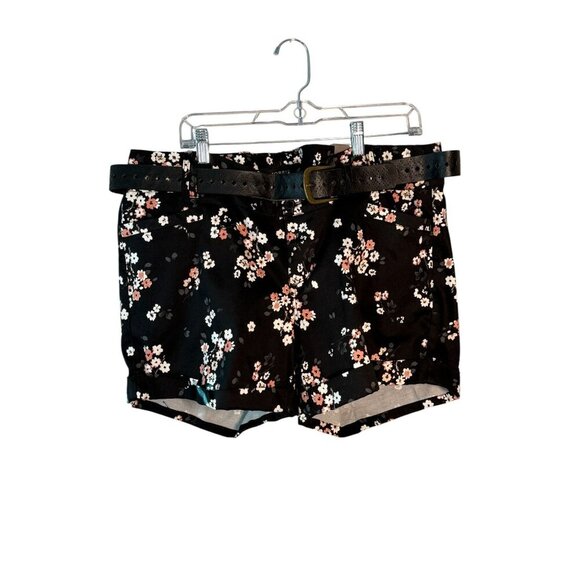 Torrid Womens Black Floral Cuffed Shorts With Perforated Belt Size 18 Cotton - Picture 1 of 6